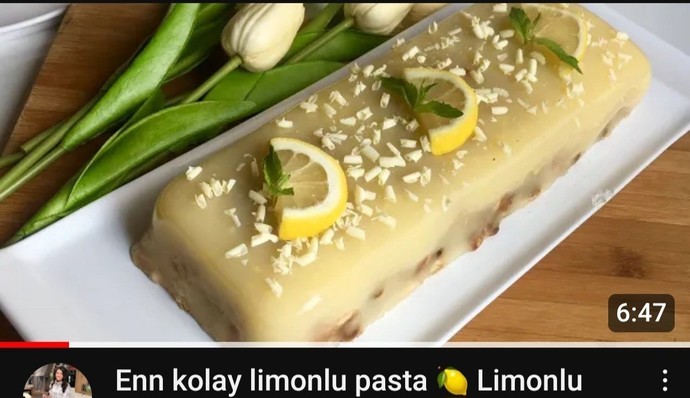 Limonlu brownie mi yoksa limonlu mozaik pasta mı yapayım yarin arkadaşimla piknik yapcaz?