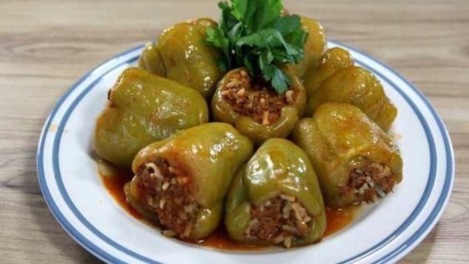 Biber dolmasının dışını yiyor musunuz?