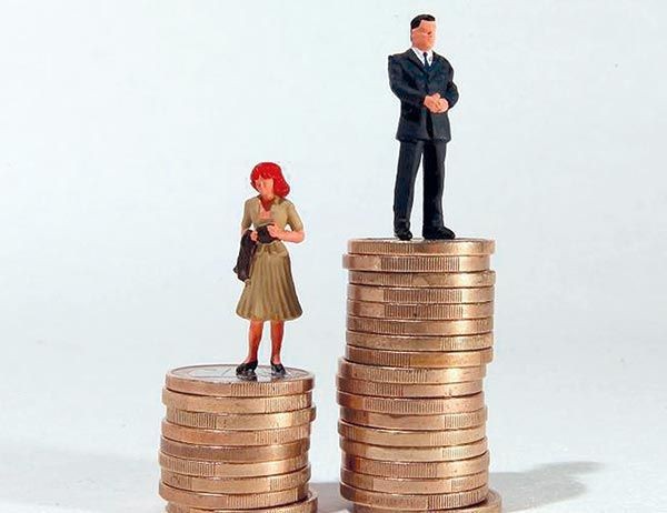 Sizce kadınların daha aşağı olduğunu düşünen erkekler bir ders almayı hak ediyor mu?