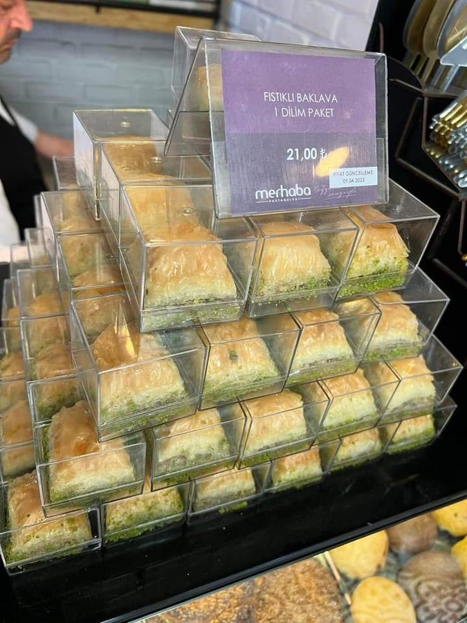 1 adet fıstıklı baklava 21₺ oldu düşünceleriniz?