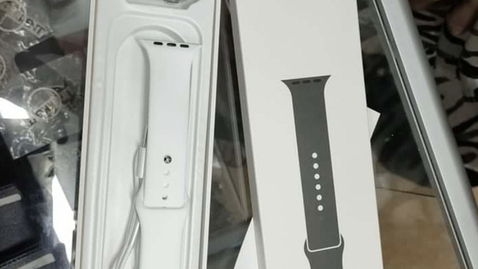 Apple Watch alacağım burada gümrük ürünlerinin satılığı bir yer var?