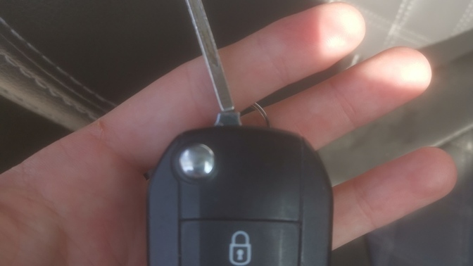 Araba anahtarı yamuldu, anahtar fiyatları ne kadar bilen var mı?