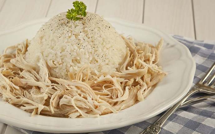 Tavuklu pilav mı etli pilav mı tercih edersiniz?