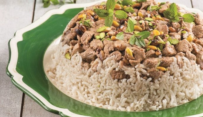 Tavuklu pilav mı etli pilav mı tercih edersiniz?