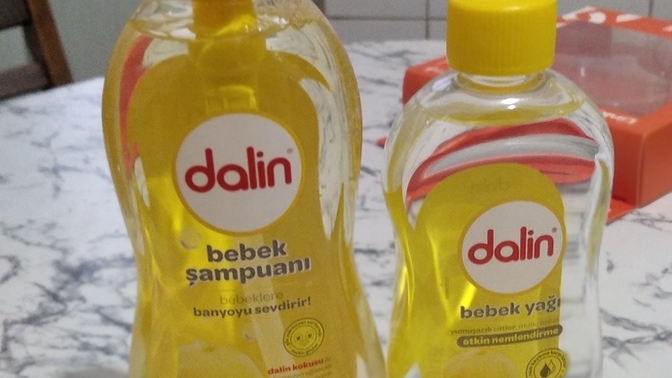 Sizce Dalin Bebek şampuanını ve bebek yağını bu kadar sevmem abzürt bir durum mu peki? sizin hoşunuza giden en güzel koku nedir?