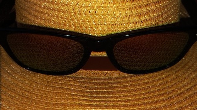 Tatil için valizinden eksik etmeyeceğin şeyler neler👙?