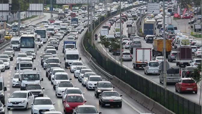 Uzun yola çıkan var mı? Yollardaki trafik yoğunluğu nedir?