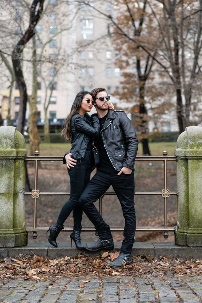 Sevmeyi sevmek mi, sadece onu , o olduğu için sevmek mi aşkı daha doğru tanımlıyor?