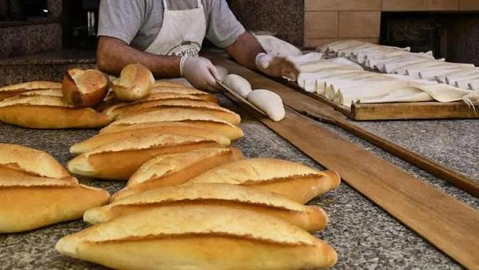 Urfa Siverekte 6 Tlden satılan ekmeğe 4 tl zam gelerek 10 TL satılmaya başladı. Sizin orada ekmeğe zam geldi mi?