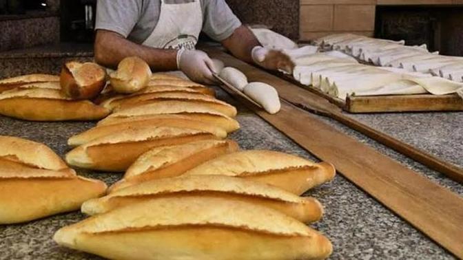 Urfa Siverek'te 6 Tl'den satılan ekmeğe 4 tl zam gelerek 10 TL satılmaya başladı. Sizin orada ekmeğe zam geldi mi?
