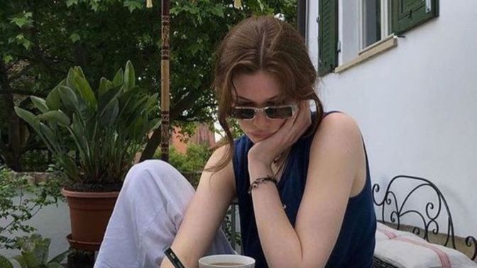 34 yaşındayım hala gerçekten aşık olabiliyorum, çok fazla duygusallık değil mi bu?