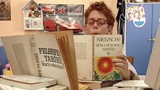 Aynı anda birden fazla kitap okuyabiliyor musunuz?