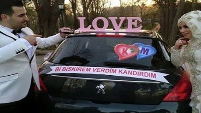 Evlenirken gelin arabanızın arkasına ne yazdıracaksınız?