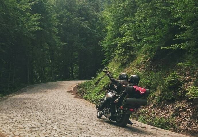 Motosiklet ile uzun yol seyahatine çıkar mısınız?