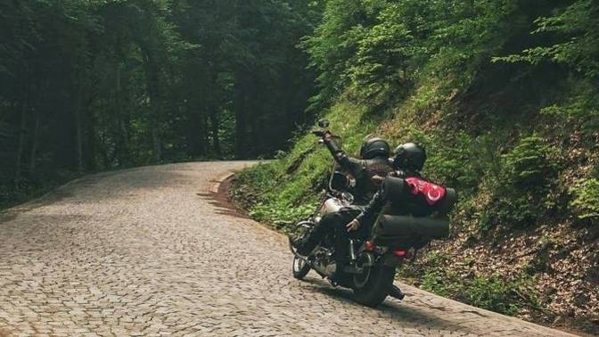 Motosiklet ile uzun yol seyahatine çıkar mısınız?