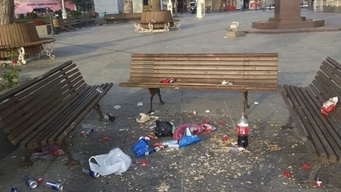Sizce buradan en son hangi canlı ( yaratık ) geçti?