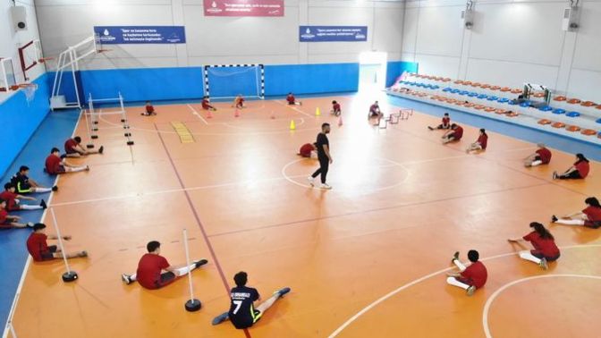 Okullarımızda spor faaliyetleri için yeterli olanak olduğunu düşünüyor musunuz?