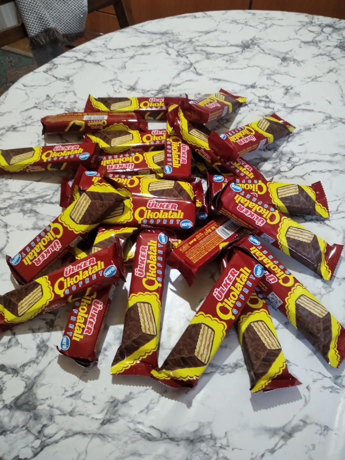 Peki aranızda Ülker çikolatalı gofret sevmeyen var mı?