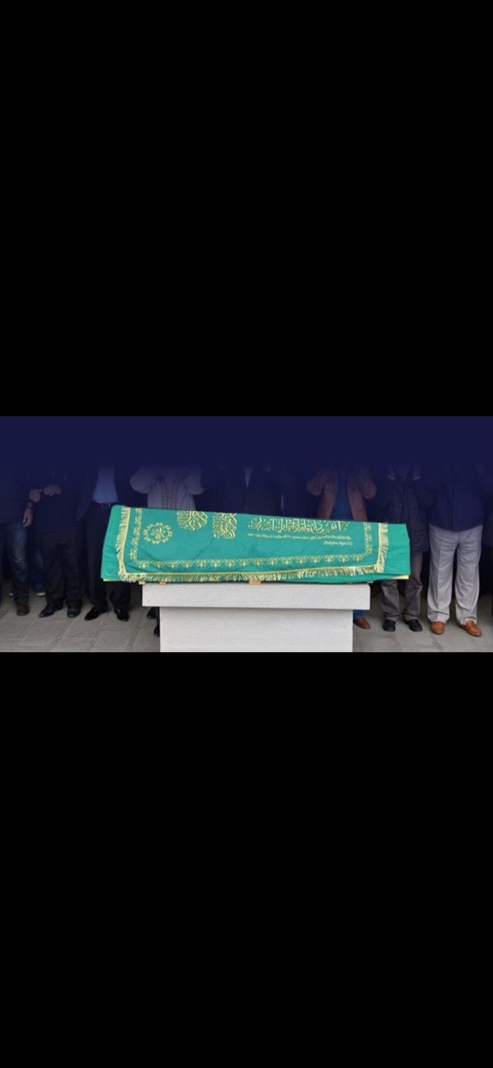 Cenaze evinde sizin içiniz yanarken insanların sohbete dalmasi sizi üzer mi?