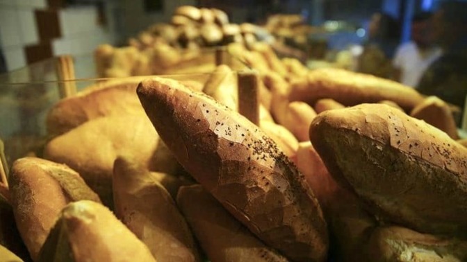 Türkiye Fırıncılar Federasyonu Ekmek fiyatlarına her ilde zam geleceği söyledi. Sizin şehirde ekmeğe zam geldi mi?