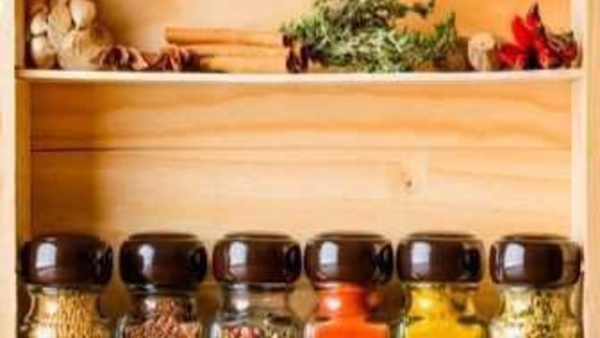 Mevsimlere uygun olarak sofrada kullandığın baharatlarda değişlik yapar mısın?
