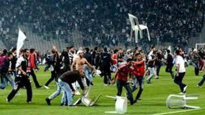 Sporda holiganlık hakkında ne düşünüyorsunuz, engellemek mümkün mü?