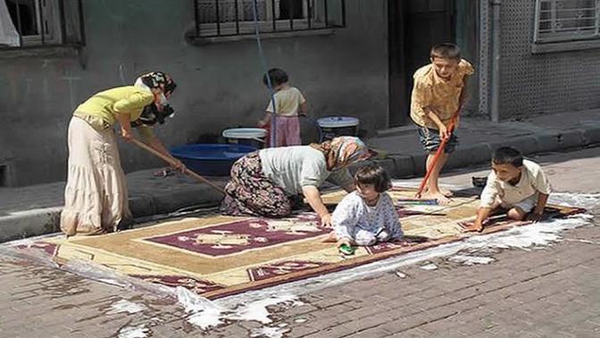 Küçükken halı yıkadığınız oldu mu?