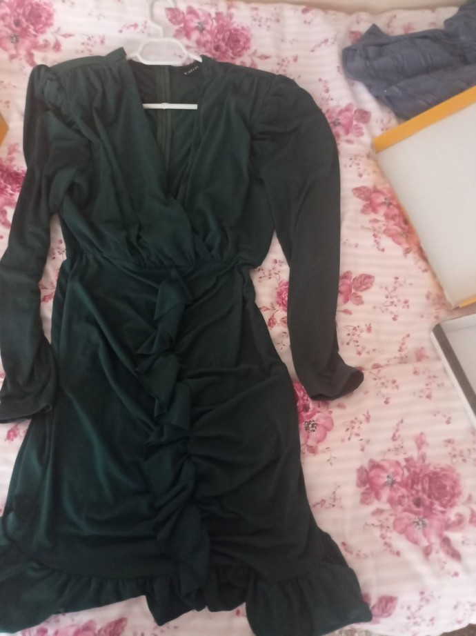 Bu elbiseyi hangi ayakkabıyla kombinleyeyim?