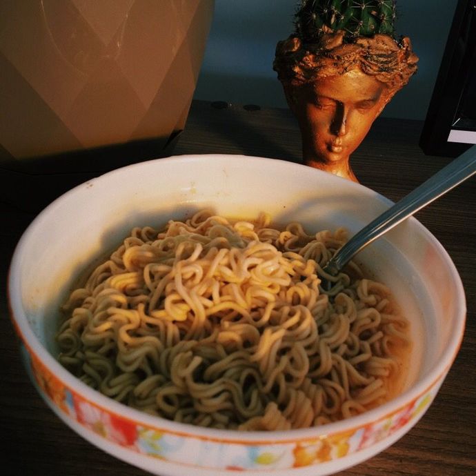 Noodle tavuklu mu olsun, körili mi?