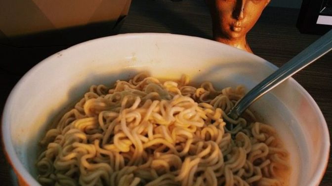 Noodle tavuklu mu olsun, körili mi?