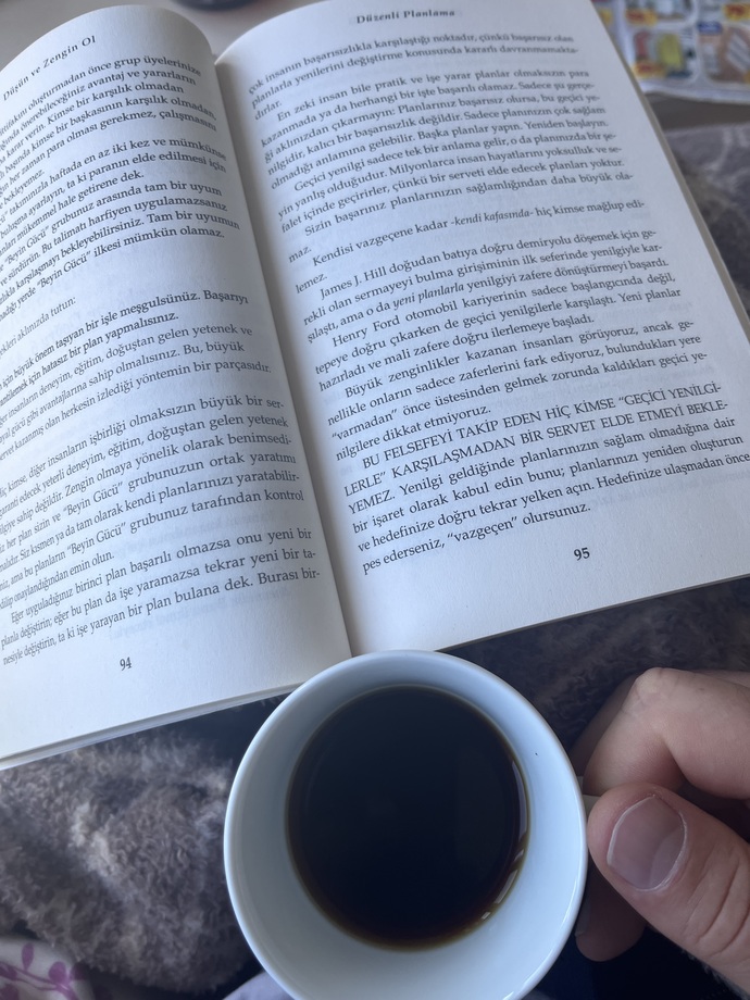 Kimler pazar günü bile olsa erkenci?
