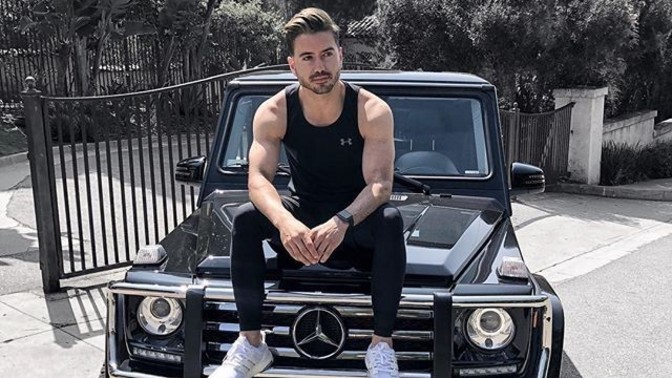 Erkeklerin en kıymetlisi arabası! Peki kadınların en kıymetlisi ne?