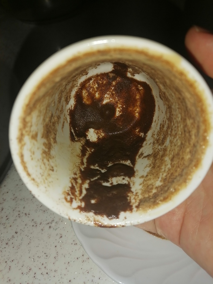 Var mı faldan anlayan insan evladı😂?