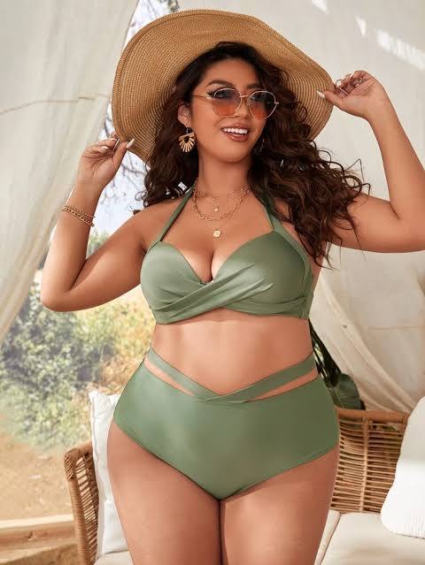 Hangi bikini/mayo daha güzel?