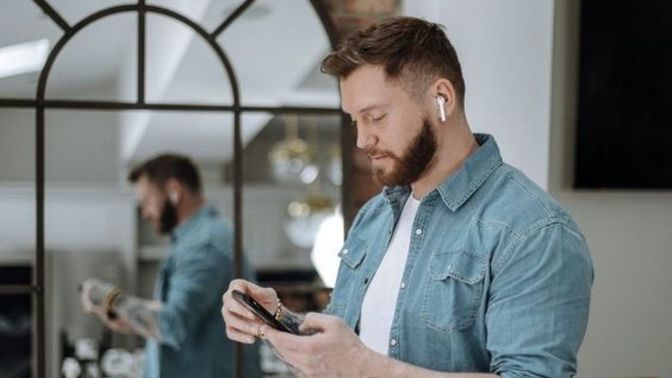 Eski sevgilim bana düğün davetiyesi yollamış, unutamayacağı nasıl bir hediye gönderebilirim?