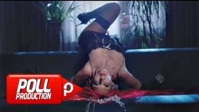 Hadi̇ geceyi̇ bir şarkıyla renklendirelim olmaz mi?