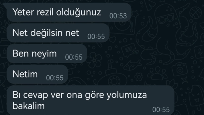 Sırf kendi erkeklik gururu için kaç kaç diye ısrar eden, tamam dediğimde de illa bugün yarın olmaz diyen erkek, bu ne amacı?