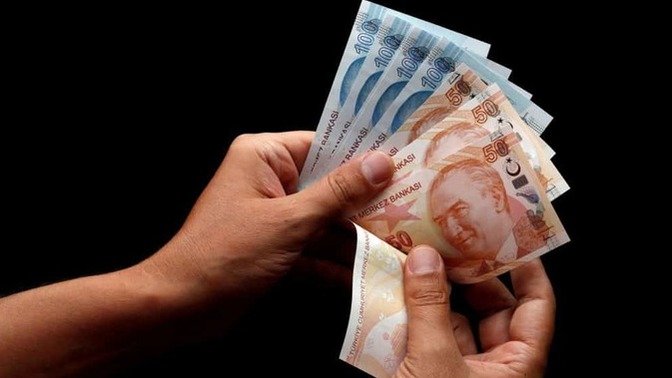 Asgari ücrete yapılan zam, daha cebe girmeden bir haftada 45 dolar eridi. Siz bu konuda ne düşünüyorsunuz?