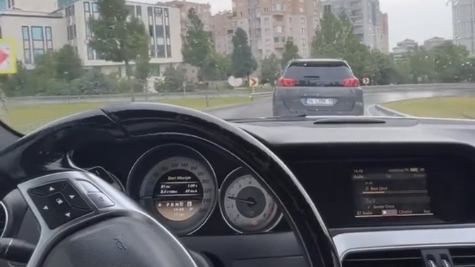 Hangi model arkadaşlar bu?