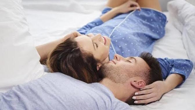 Yeni evli çiftlerin evine gidilmez mi?