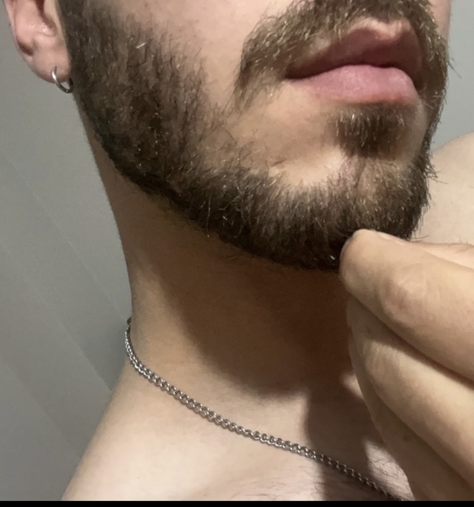 Erkeklerde kalın dudak çekici mi?