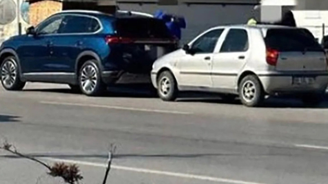 Fiat Palio, Togg’a arkadan çarptı! Sizce iki aracın çarpışması durumunda en sağlam araç hangisi?