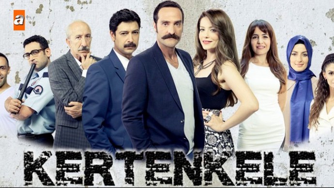 En sevdiğiniz 3 dizi hangileri?