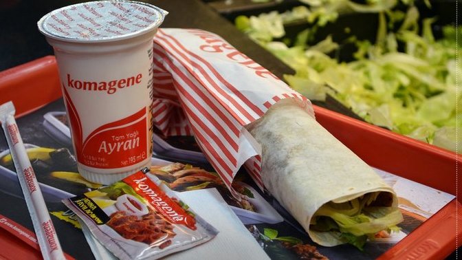 Çiğ köfte + ayran sever misiniz?