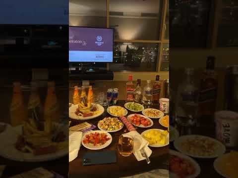 Milletin yediğini içtiğini sosyal medya hesabında paylaşması görgüsüzlük müdür?