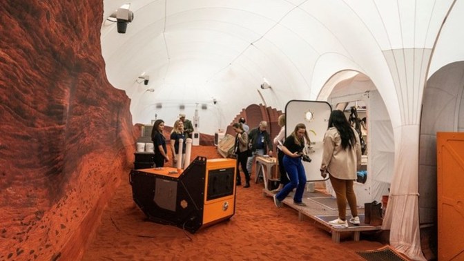 NASA, 4 kişiyi bir yıllığına yapay Mars habitatına kapattı. Onlardan biri olmak ister miydin?