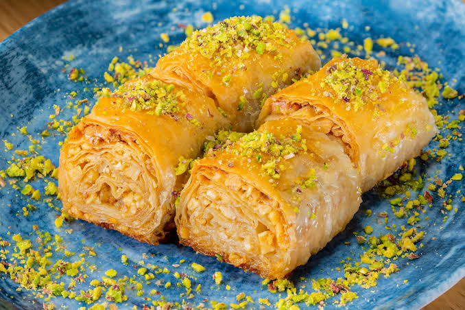Bu bayram hangisine doydunuz ?