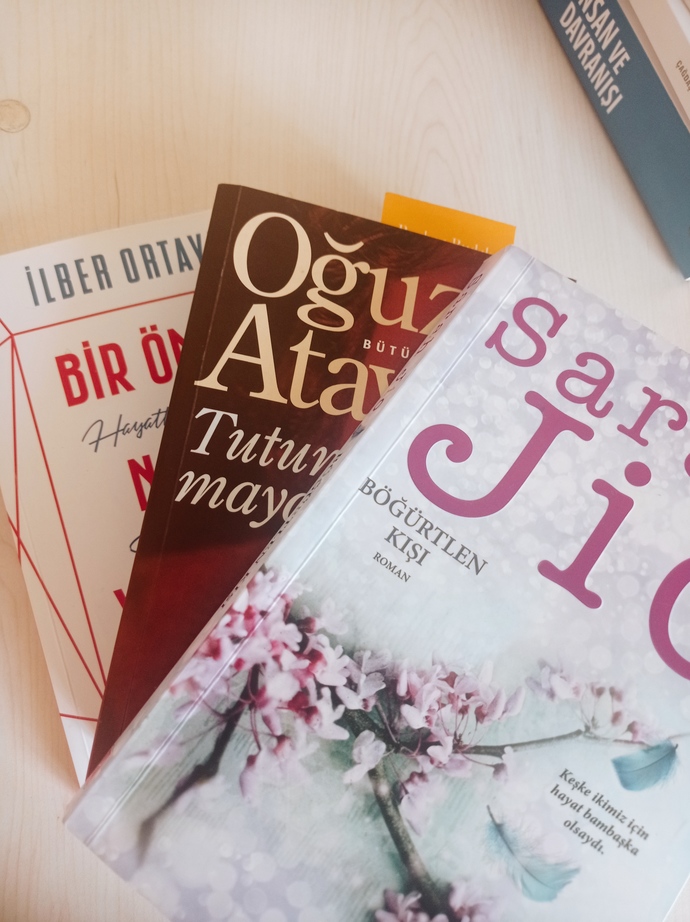 Aynı anda birden fazla kitap okur musunuz?