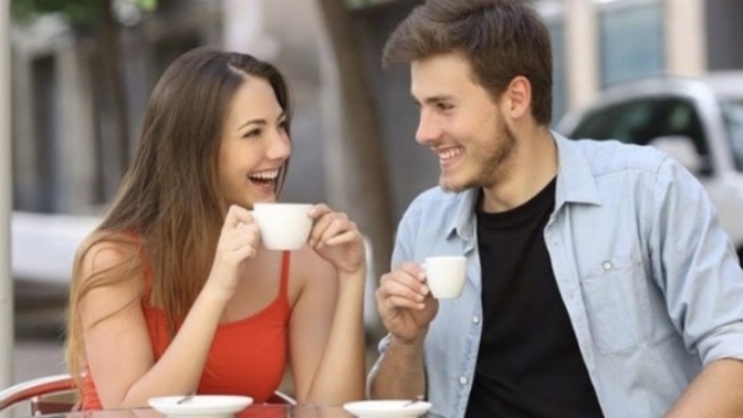 Bir erkek aşık olduğun da nasil davranır?