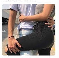 Tatlı bir tutuş değil mi?